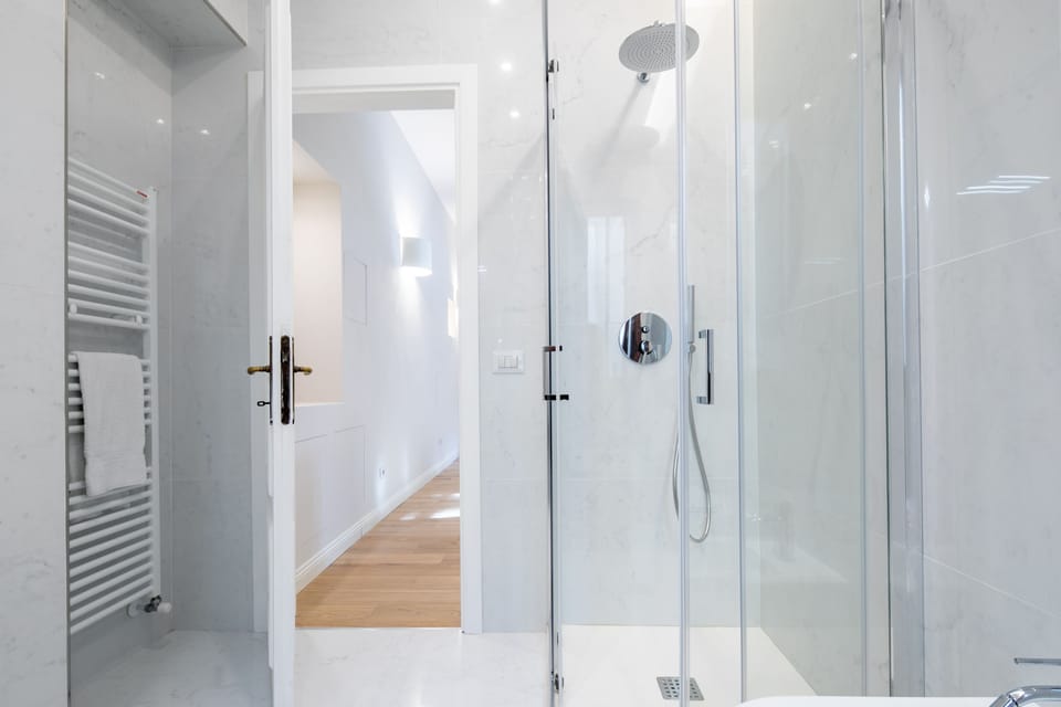 Design Apartment | Bathroom shower
