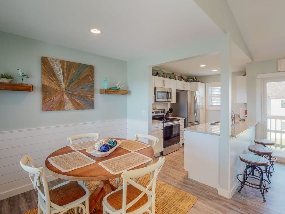 Dining Table with Seating for 4, Breakfast Bar with Seating for 3