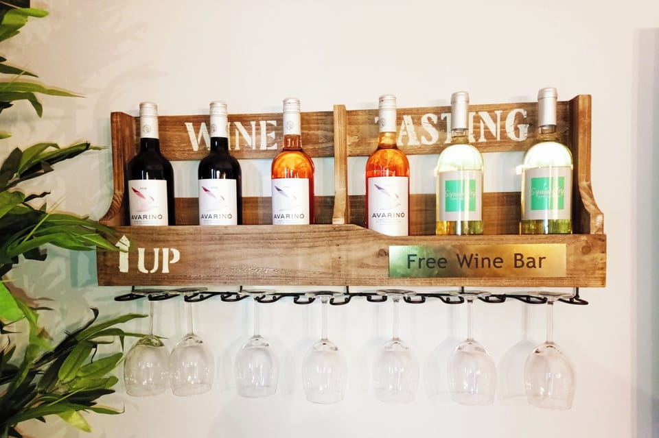 Free wines bar