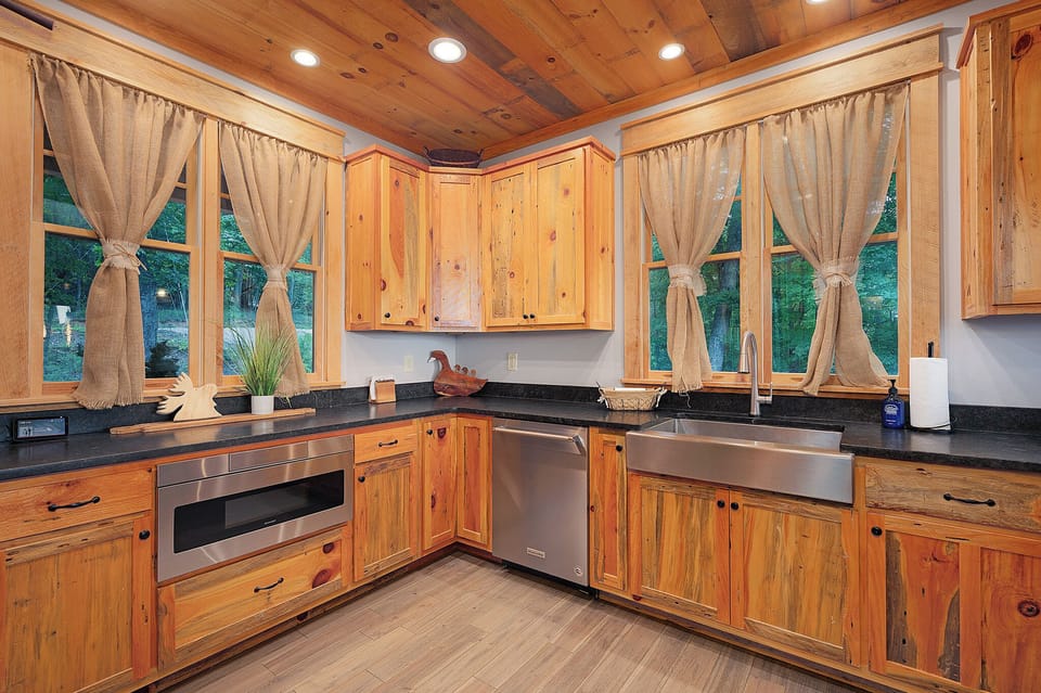 Once In A Blue Ridge - Fully Equipped Kitchen