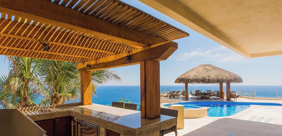 Villa Penasco - Poolside bar