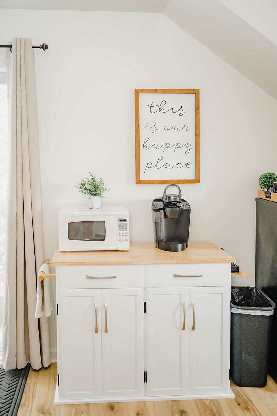 kitchenette with Keurig coffee maker