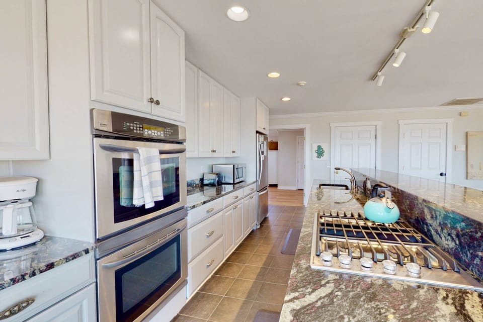 Plenty of counter space and bar seating