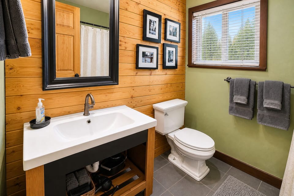 Main Floor Bathroom  Full Bathroom