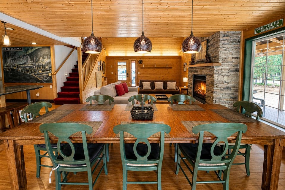 Dining Area (1)