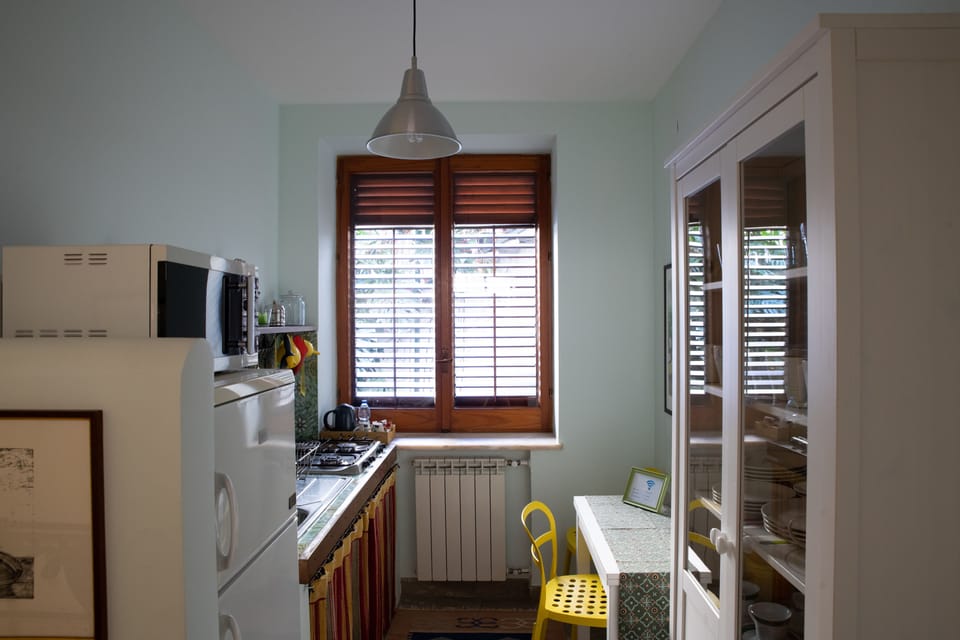 Twin Room, Kitchenette | Minibar, in-room safe, individually decorated, individually furnished