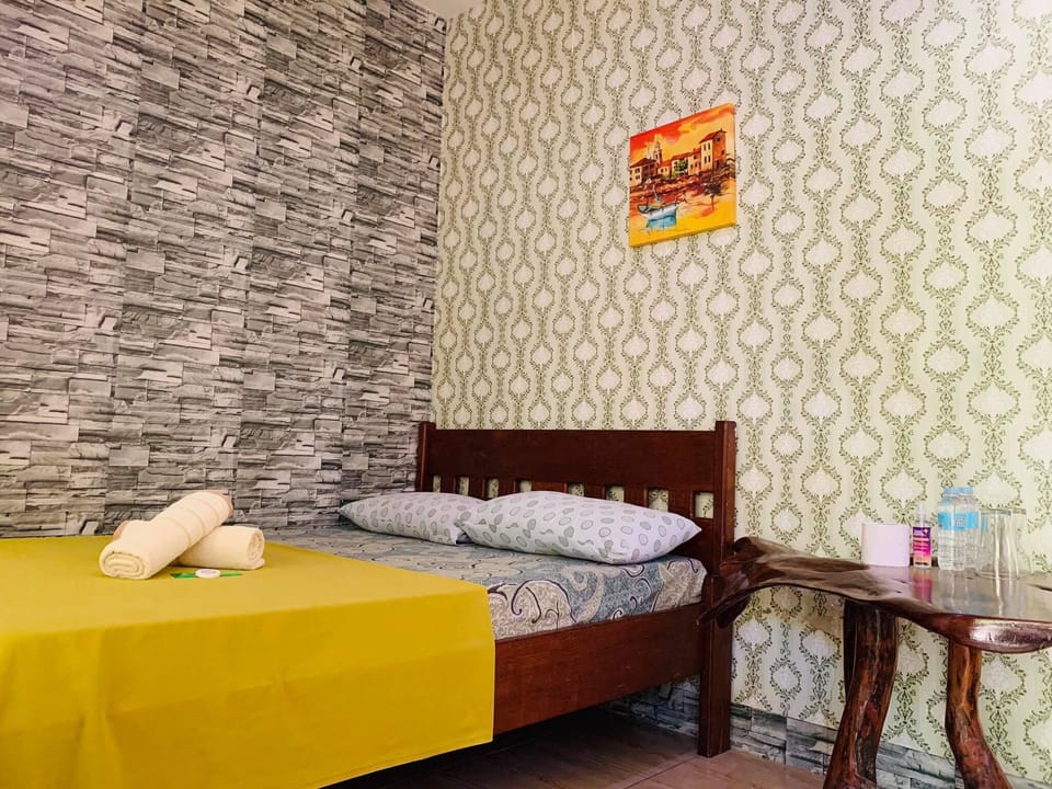 Standard Aircon Room | WiFi (free), bed sheets