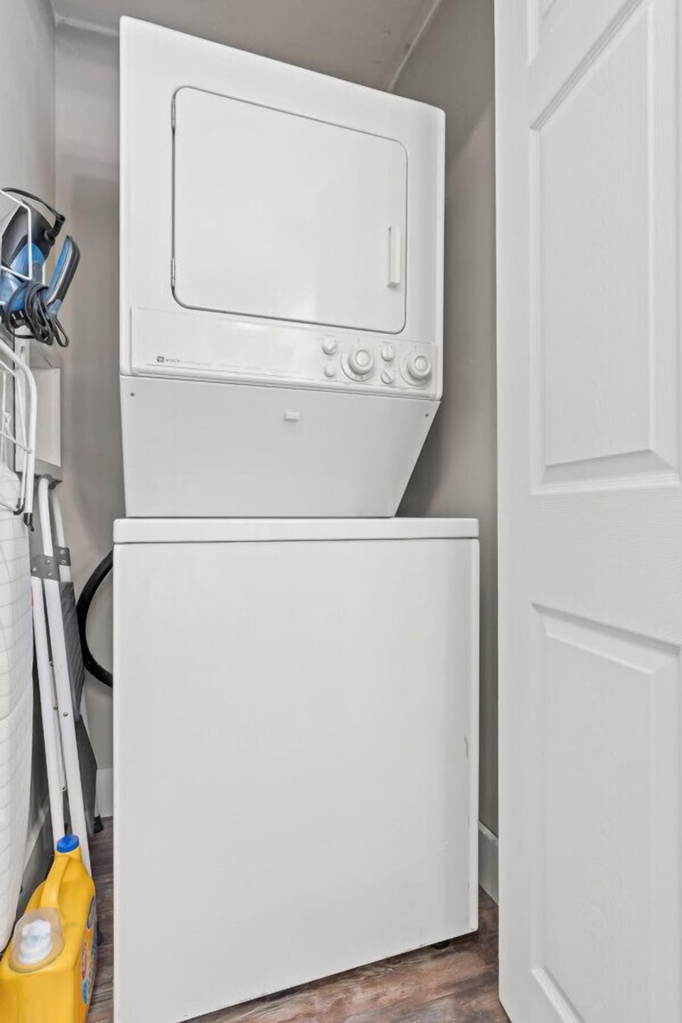 Laundry machines and supplies are provided!