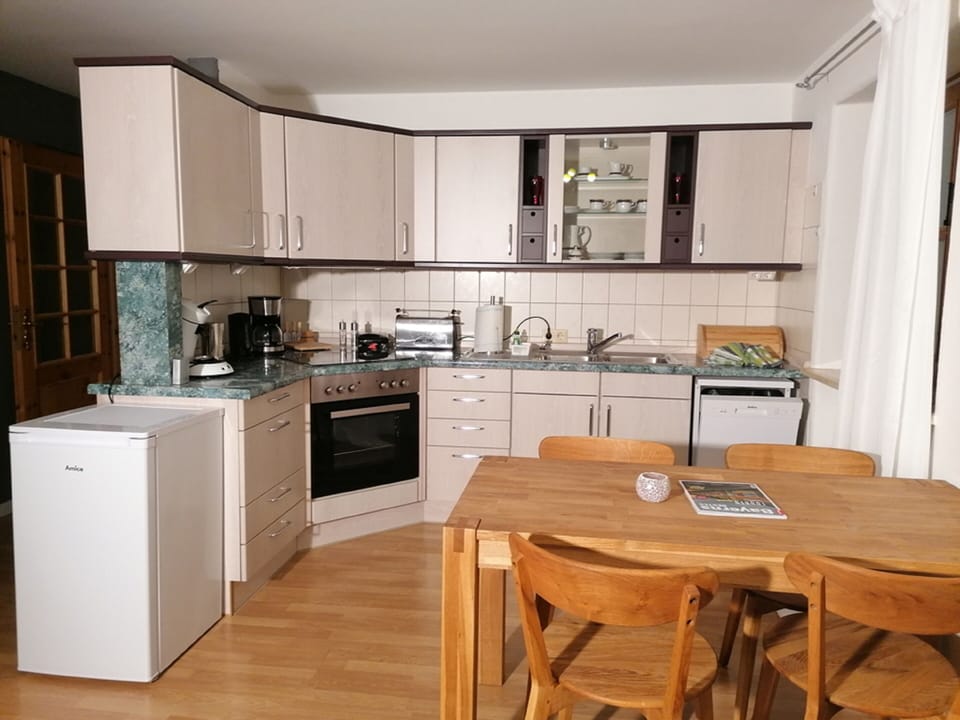 Apartment | Private kitchen | Fridge, microwave, oven, stovetop