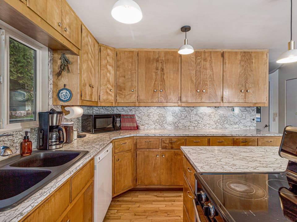 A kitchen to enjoy making meals with your family or friends.