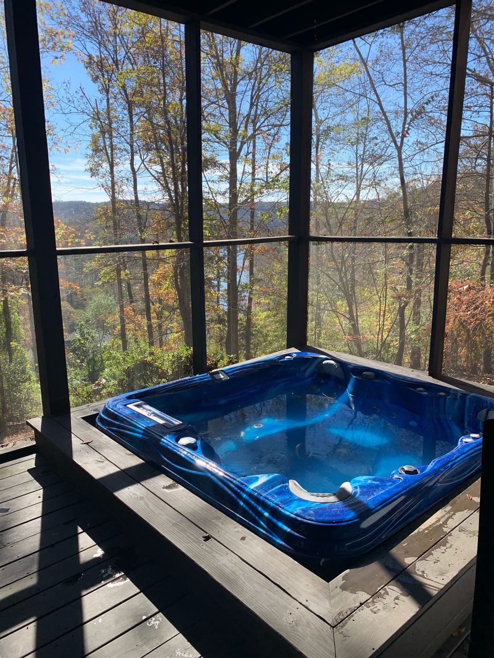 6 person hot tub 