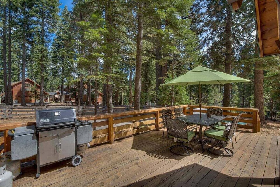 Patio with Grill
