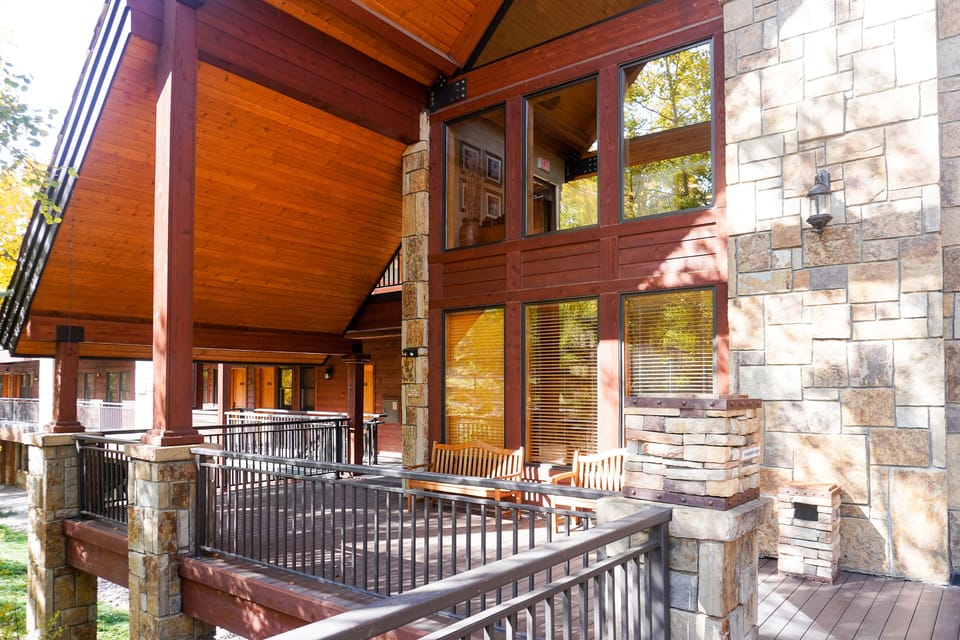 Main Entrance Deck