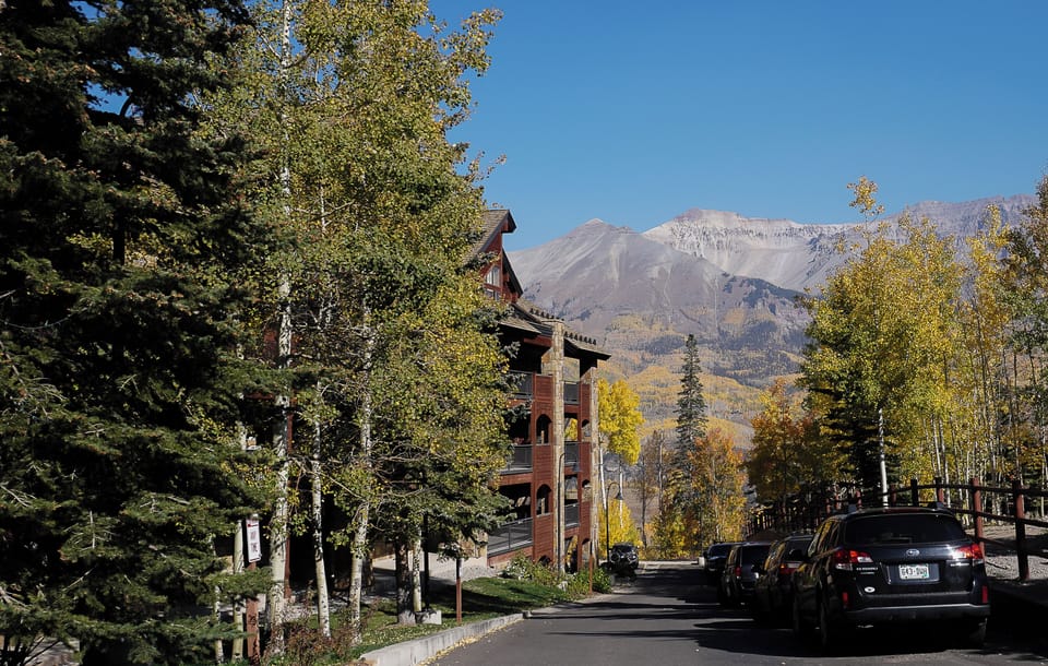 Bear Creek Lodge