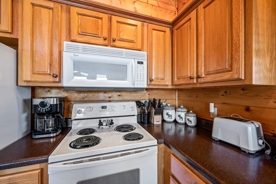 Regular coffee pot and Keurig (Pods not provided) available 
