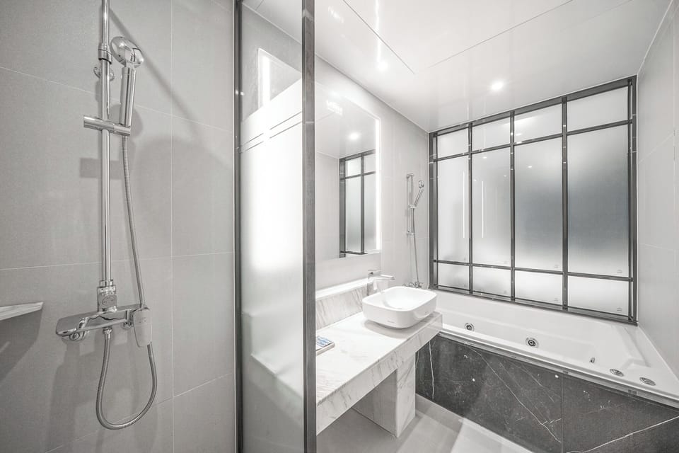 Deluxe Double Room (Breakfast for 2) | Blackout drapes, WiFi (free), individually decorated