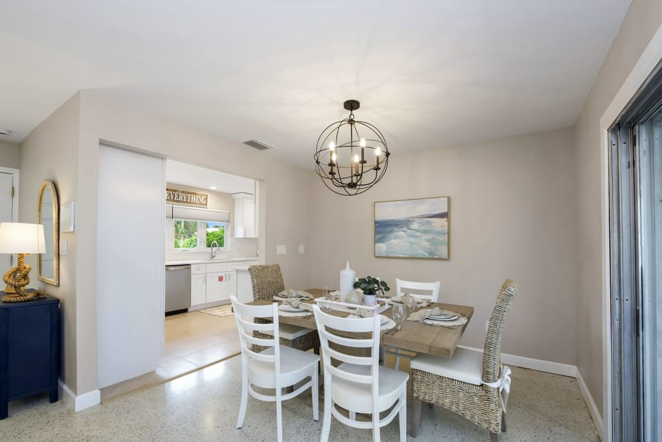 Dining Area into Kitchen