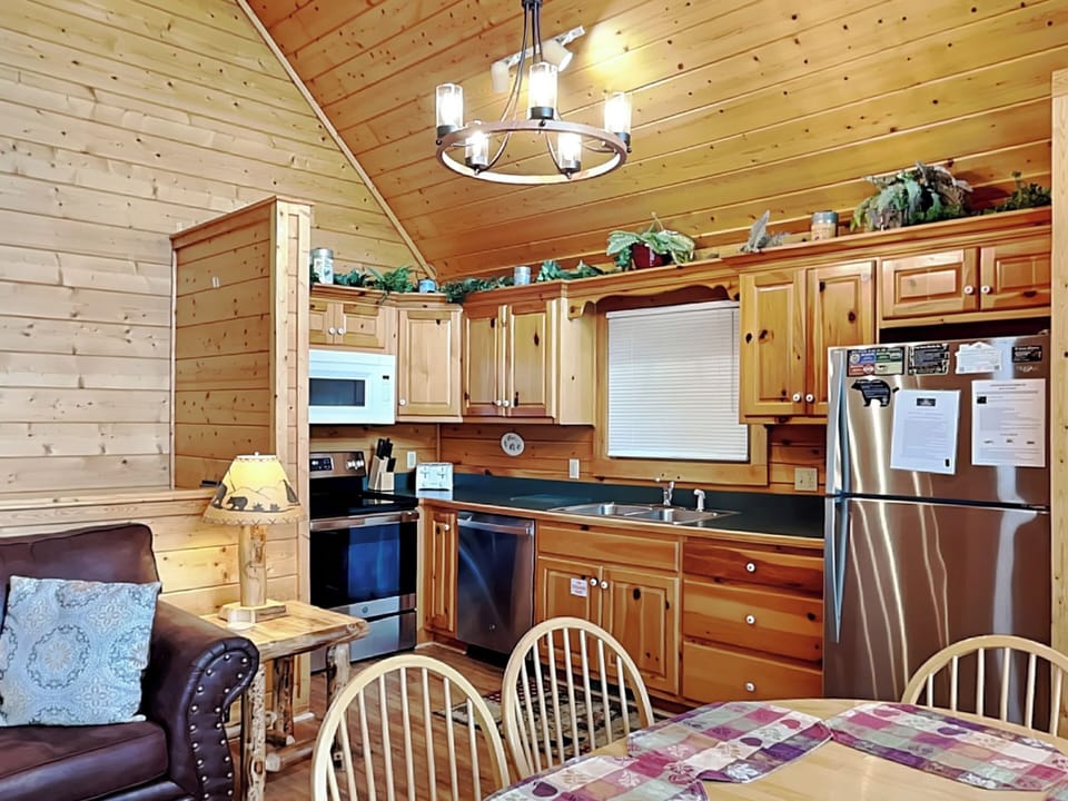 Studio (2 Bedrooms) | Property amenity