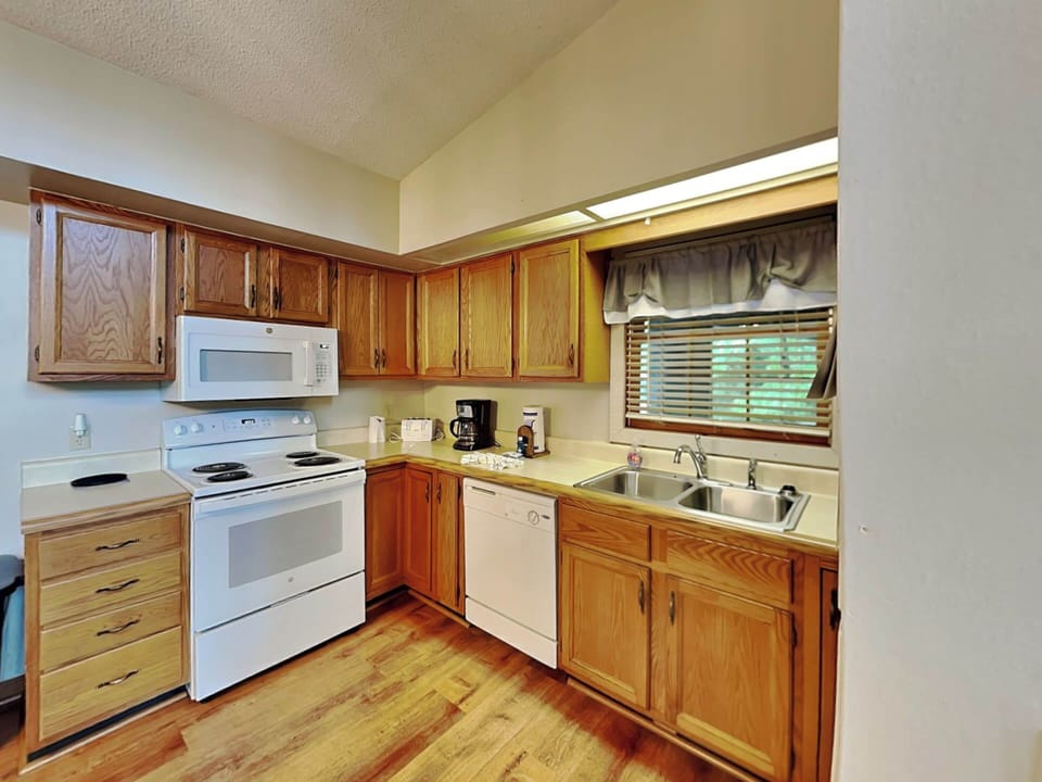 Studio (2 Bedrooms) | Property amenity