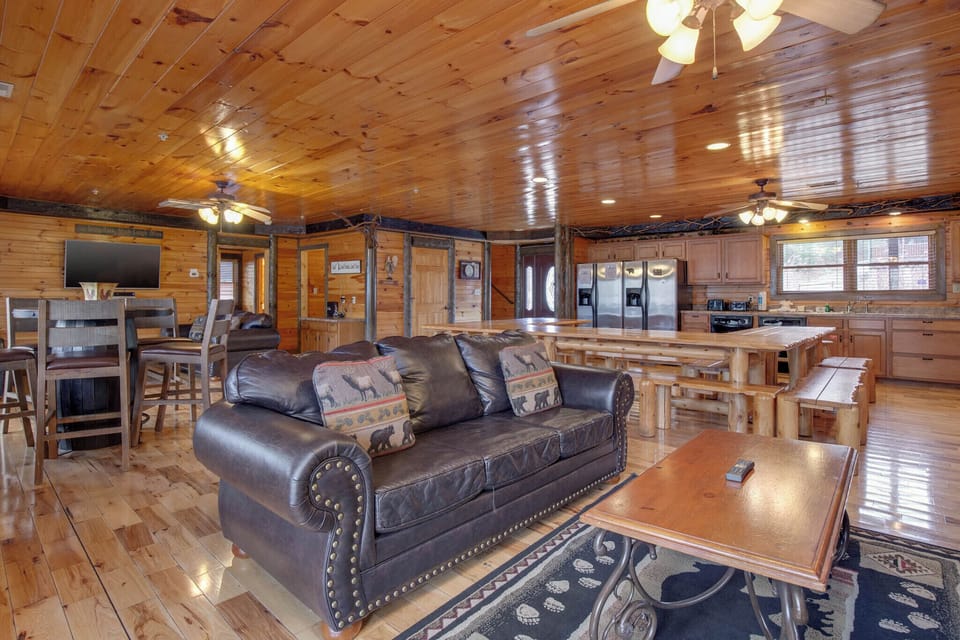 Studio (Multiple Bedrooms) | Property amenity