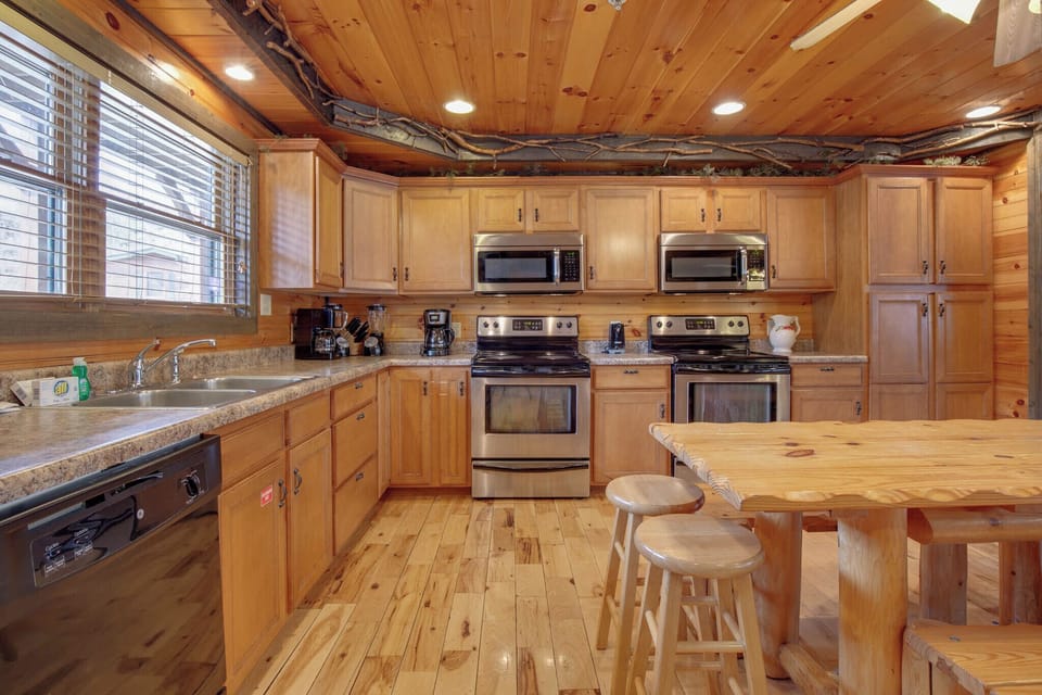 Studio (Multiple Bedrooms) | Property amenity