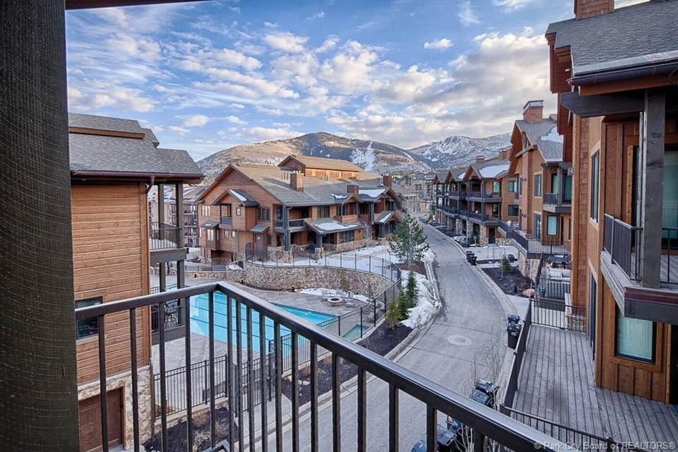 Steps to the Frostwood Gondola and pool / fitness area.