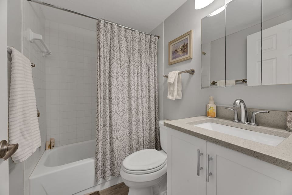Upstairs Bathroom