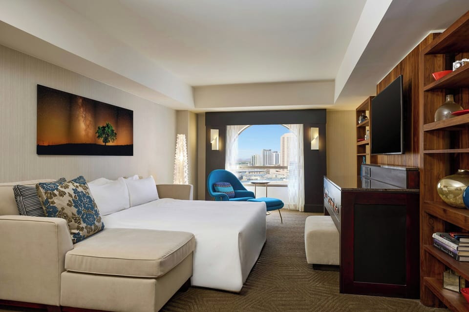 1 bedroom, premium bedding, pillowtop beds, in-room safe