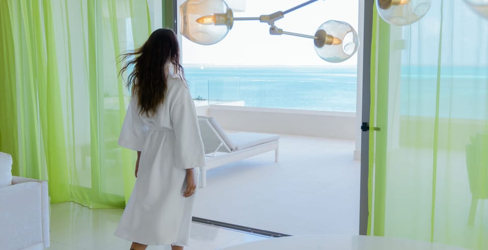 Three Bedroom Ocean Front | Balcony