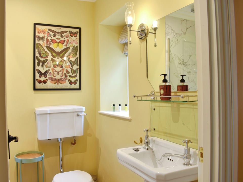 Bathroom | Barningham Estate- 2 The Reading Room Cottages - Barningham Estate, Barningham, near Barnard Castle