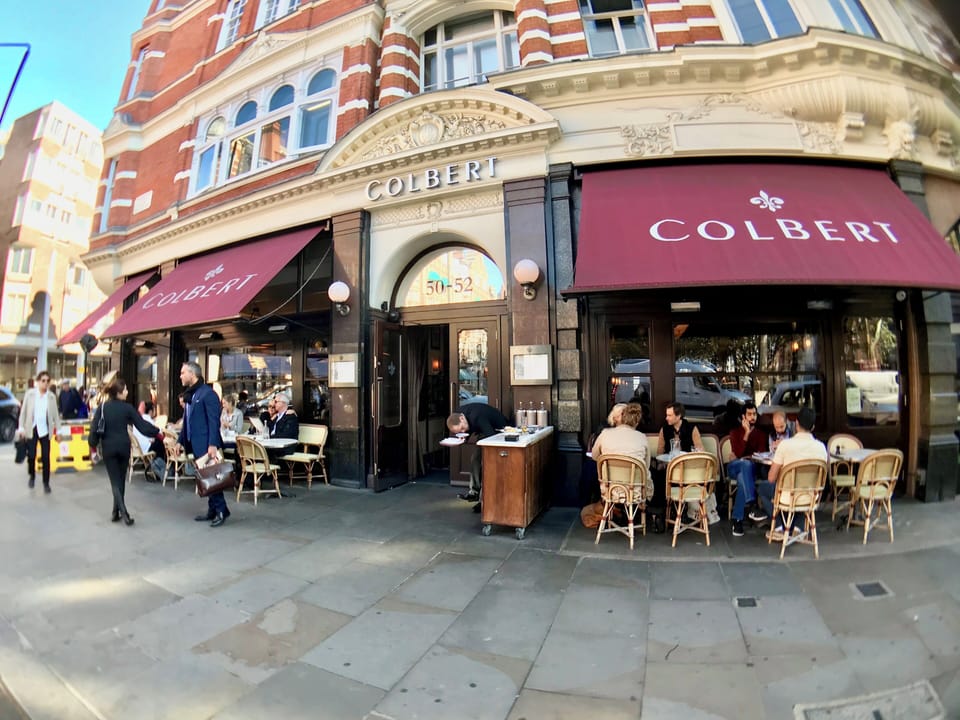 Sloane Square, heart of Chelsea is just a 12 minute walk from your doorstep