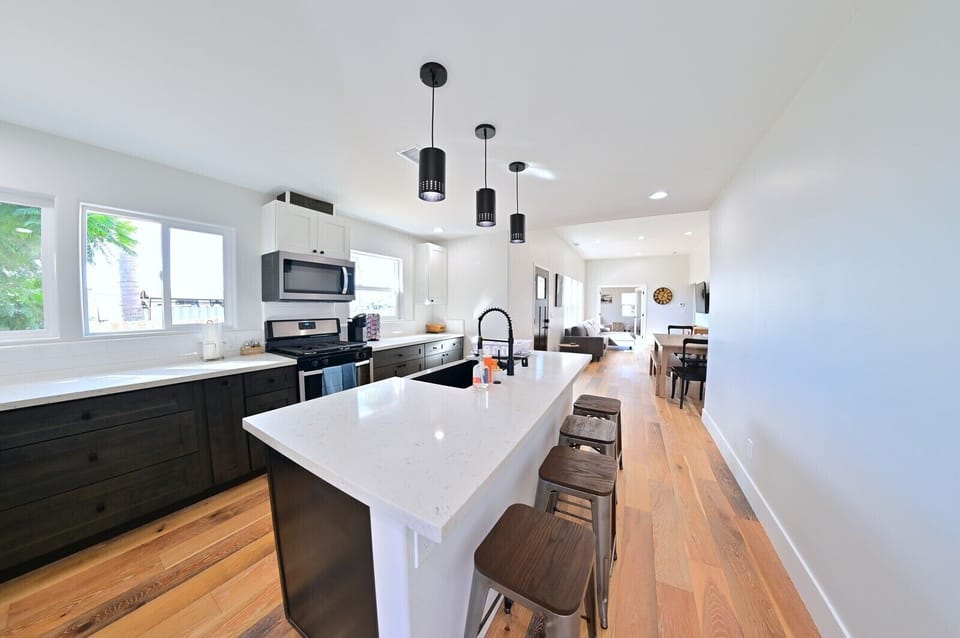 Prepare and enjoy your meals on the massive open kitchen!