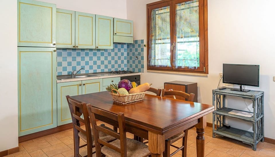 Superior Condo, 1 Bedroom, Patio, Ground Floor | Private kitchen | Coffee/tea maker