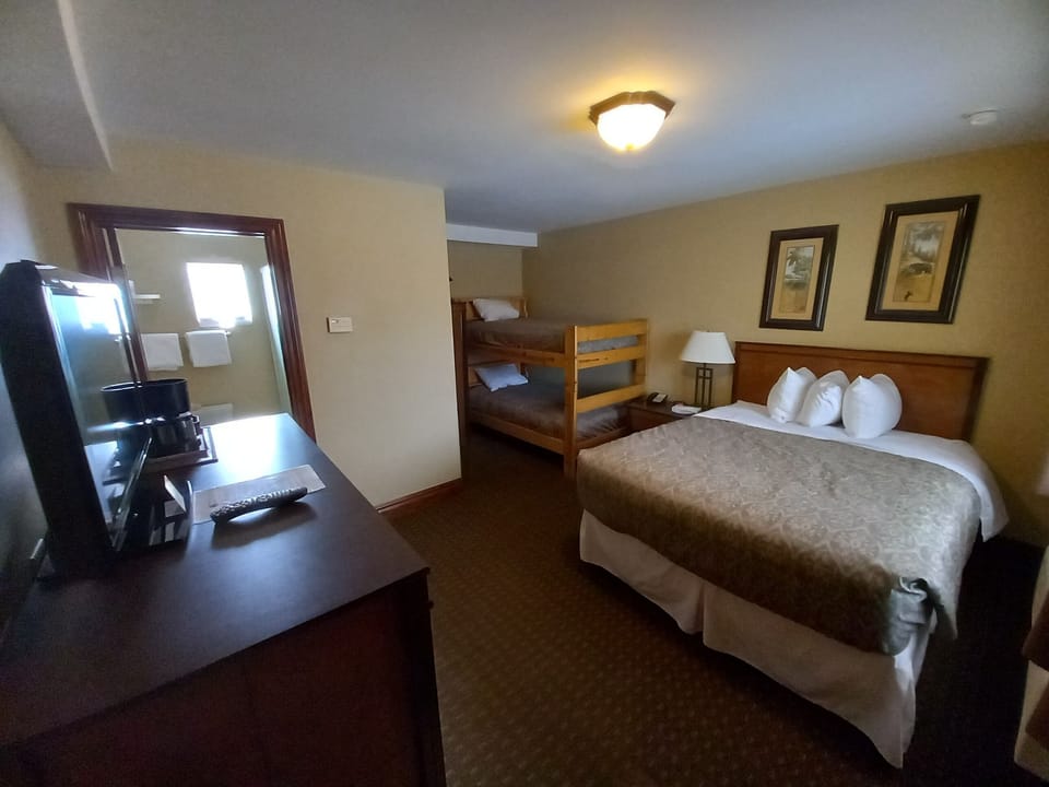 Standard Room, Multiple Beds | Blackout drapes, free WiFi, bed sheets