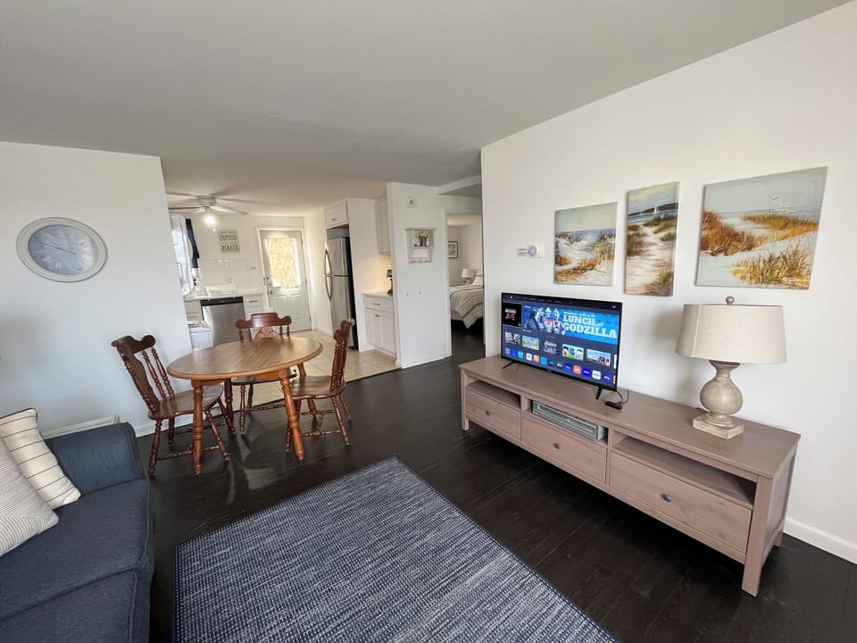Living Room & Dining Area