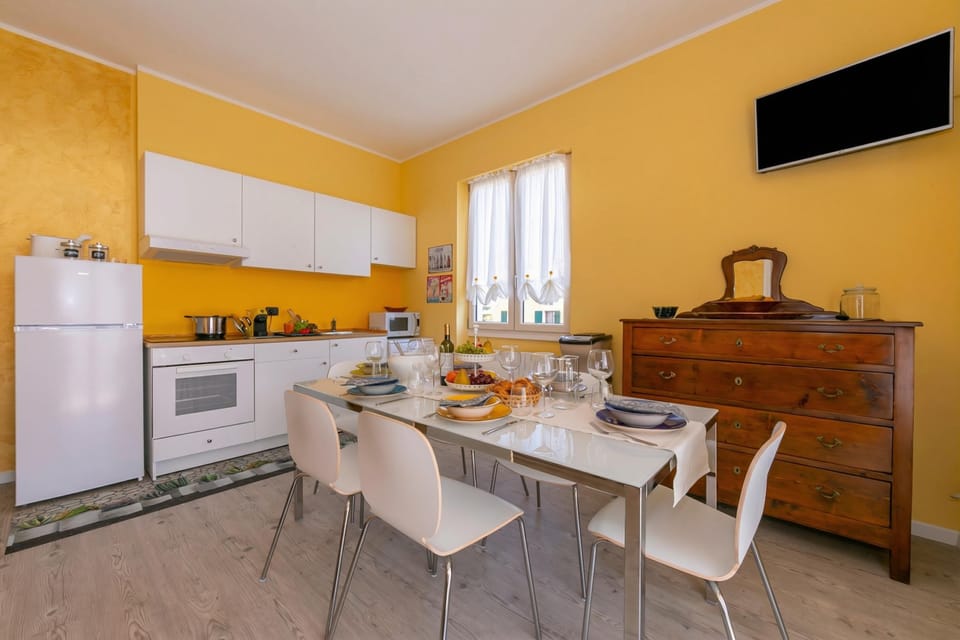 Kitchen and dining area