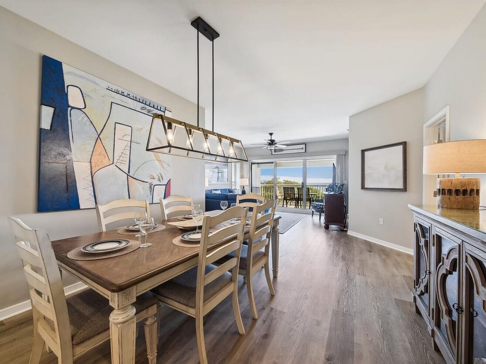 Dining Area with Ocean Views at 510 Barrington Court