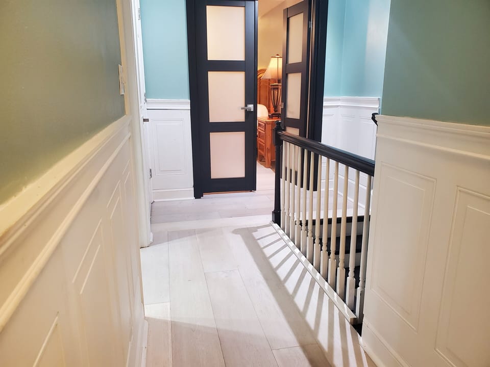 Hallway to bedrooms