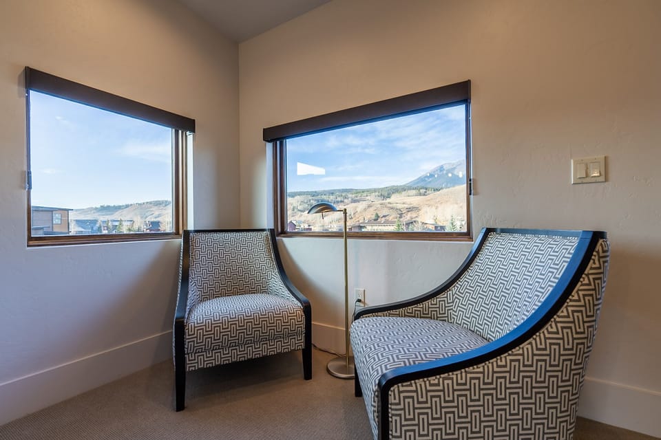 Upstairs Office Nook