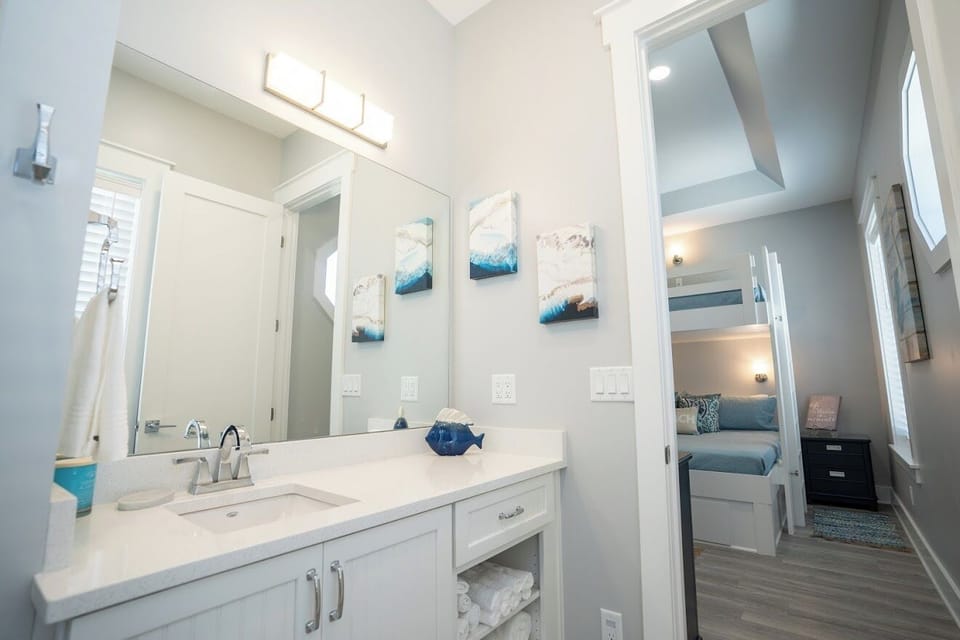 Queen/King bunk room private en suite