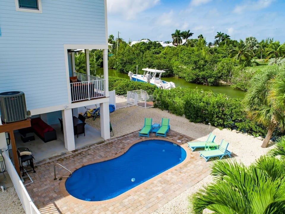 Pool Deck