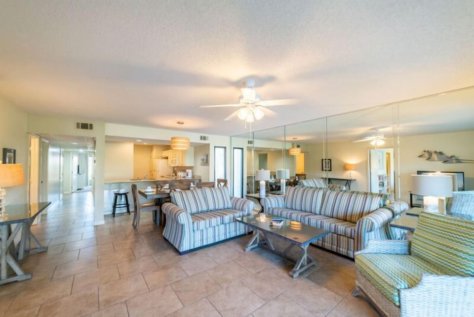 This 3 bedroom, 3 bathroom ground floor villa is conveniently located next to the Edgewater Conference Center and has tranquil views of the pond