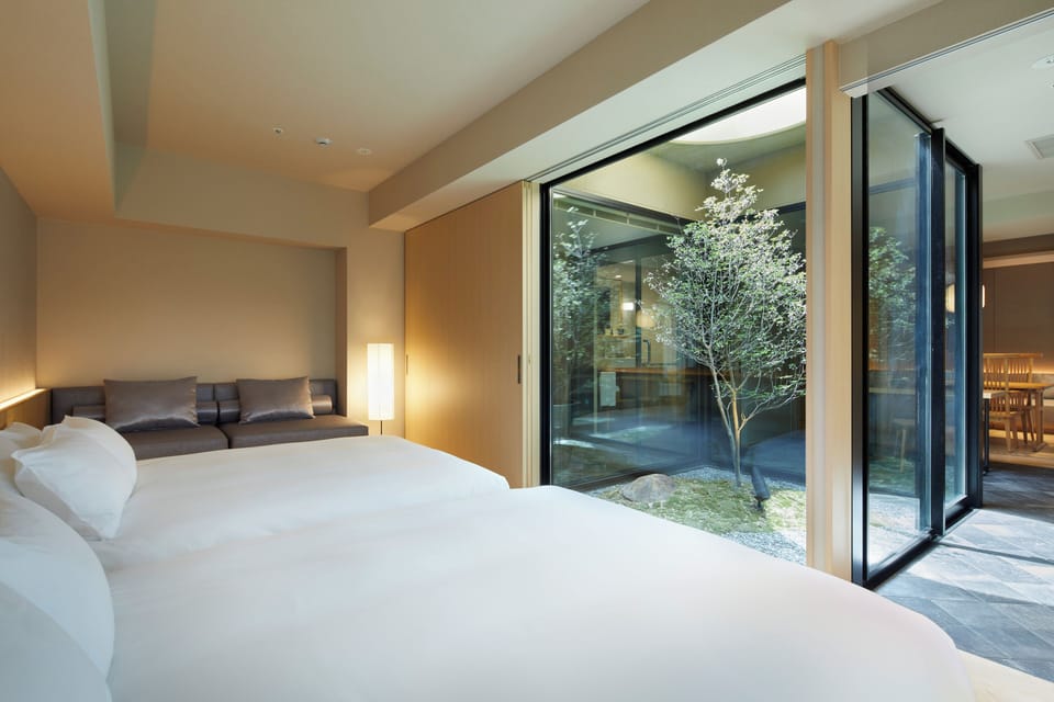 Premier Suite, Non Smoking (64 square meters) | Premium bedding, in-room safe, free WiFi, bed sheets