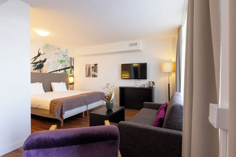 Good Morning Twin Room Plus | Desk, blackout drapes, free WiFi, bed sheets