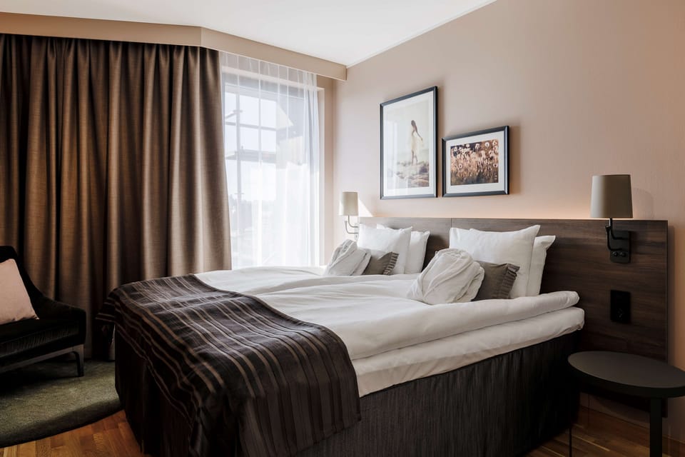 Family Room (Four) | Iron/ironing board, cribs (free), WiFi (free), bed sheets