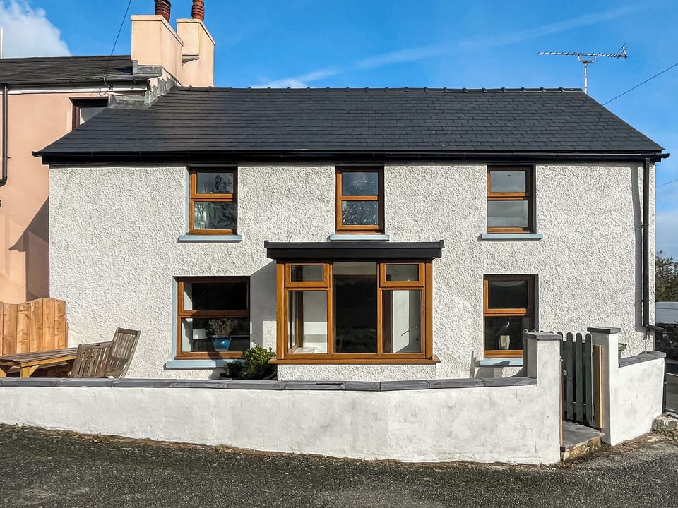 Cottage exterior | Corner House, Mathry