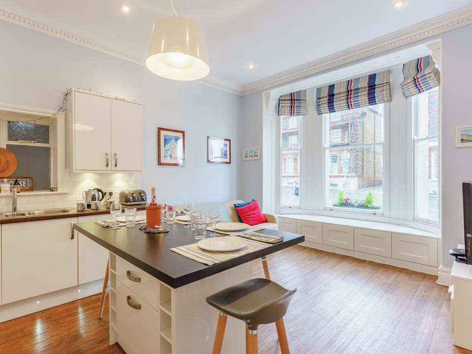 Open plan living space | Viking Bay Apartment, Broadstairs