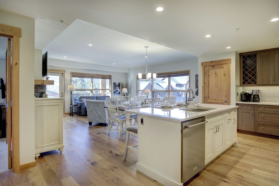 White Spruce 209 managed Exclusively by Rockies Rentals