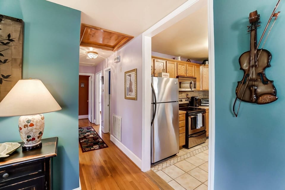 Retiring for the night? Rest assured, you'll get those Zzz's here. Property sits in a quiet neighborhood.