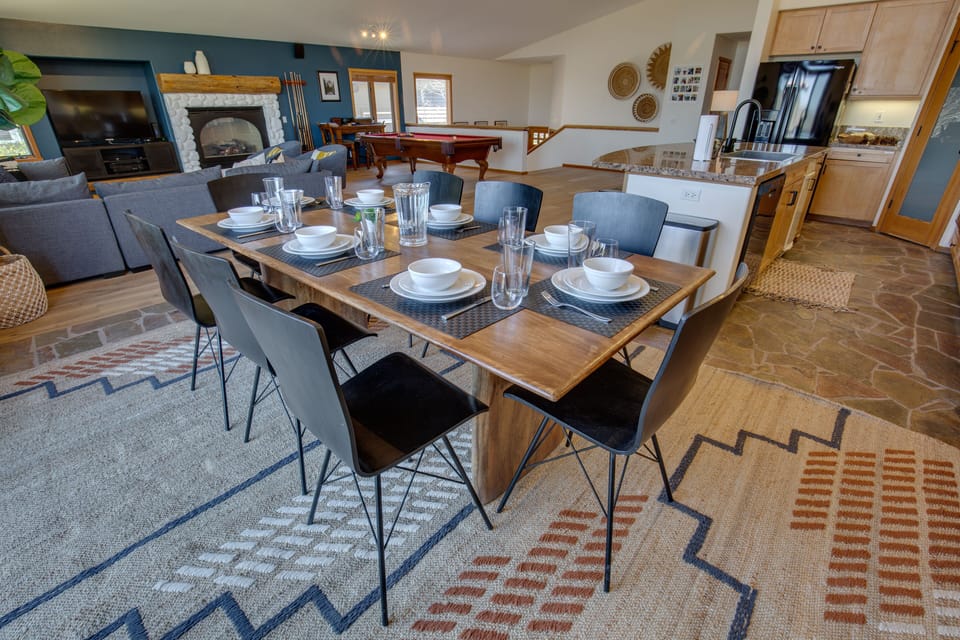 Open floor plan with spacious living and dining areas.